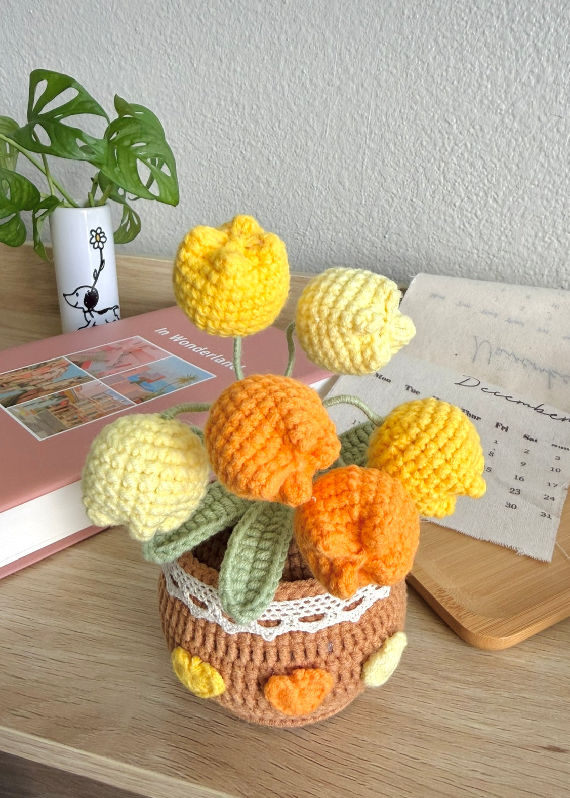 Handmade Crochet Tulip Plant – Everlasting Flower Decoration for Home & Office
