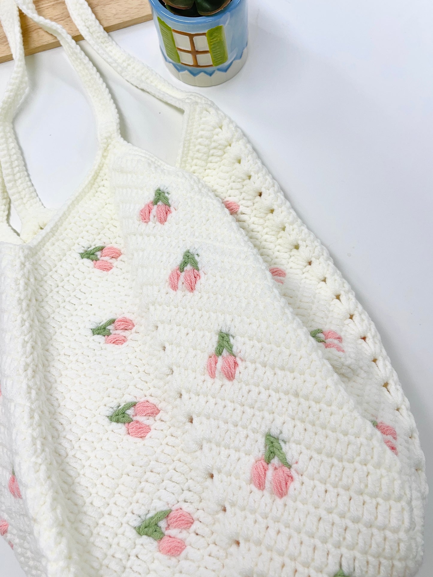 Pit a Pat Cherry Crochet Woven Shoulder Bag