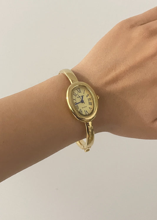 Pit a Pat 80s Gold-Tone Oval Watch
