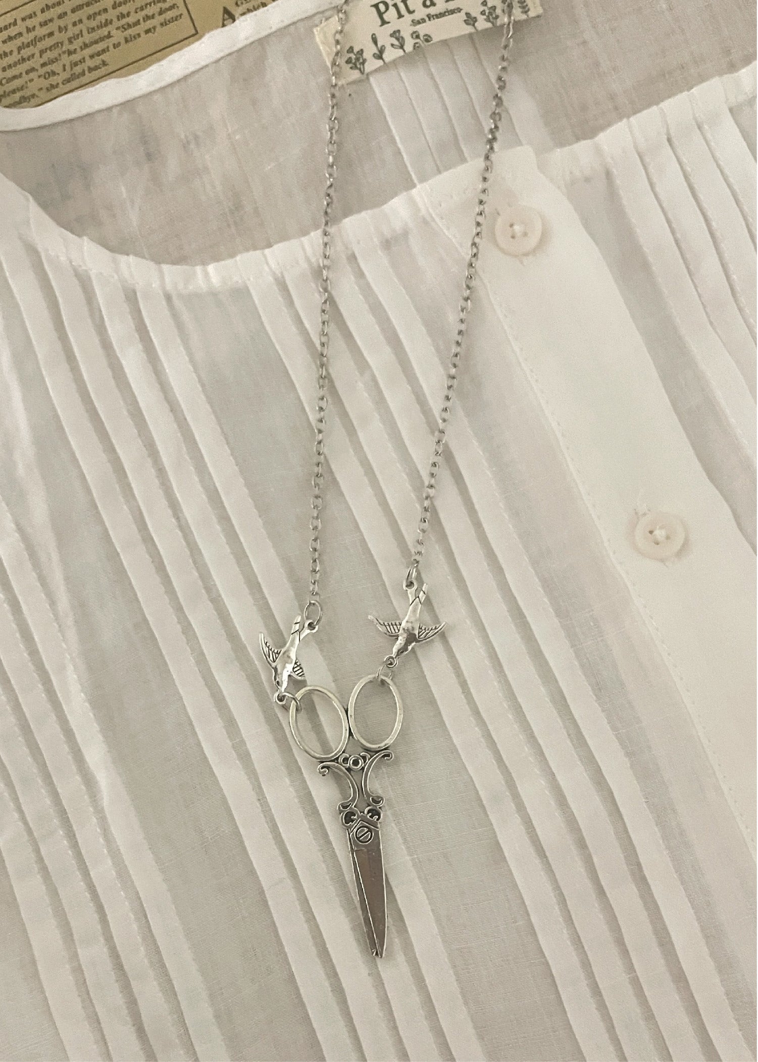Pit a Pat Sliver Scissor Pendant Necklace