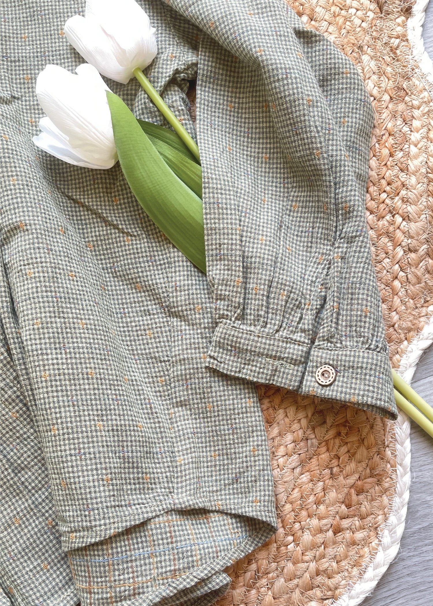 Pit a Pat Women’s Green Plaid Lace-Trim Button-Up Shirt