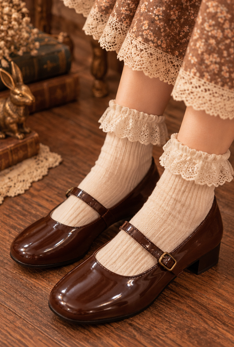 Pit a Pat Vintage Glossy Faux Leather Mary Jane Shoes