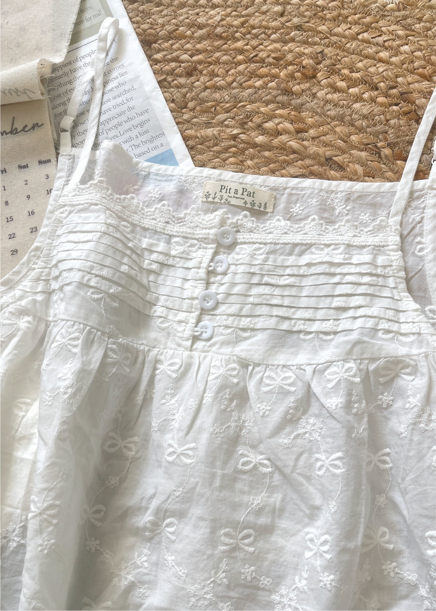 Pit a Pat Women’s Bow Linen Tank Top