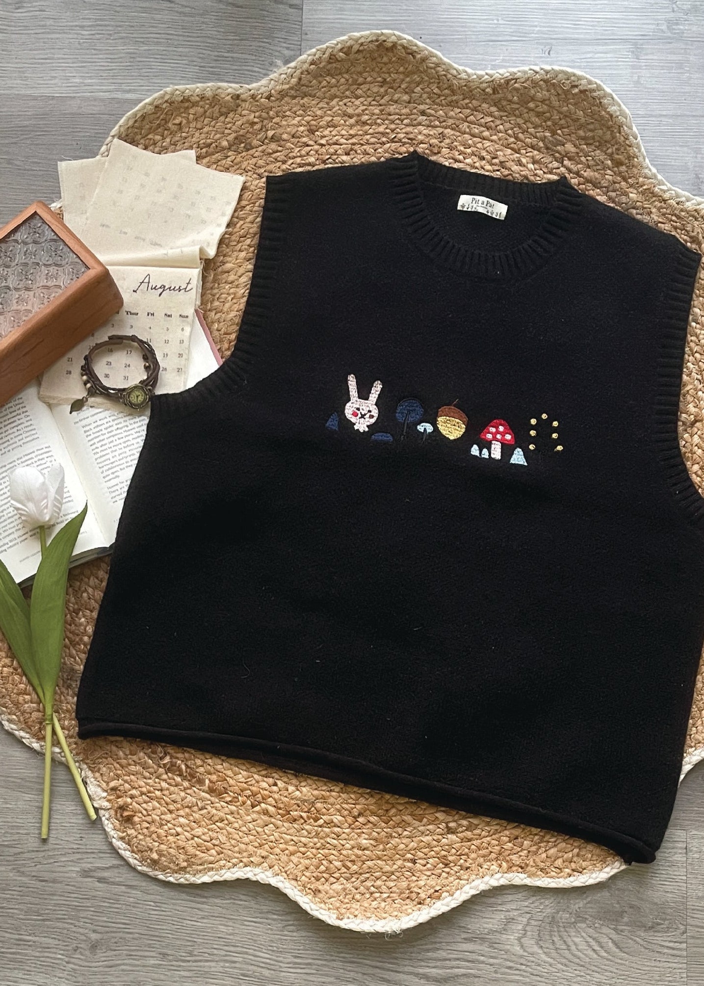 Pit a Pat Women’s Black Cottage Embroidered Knit Vest