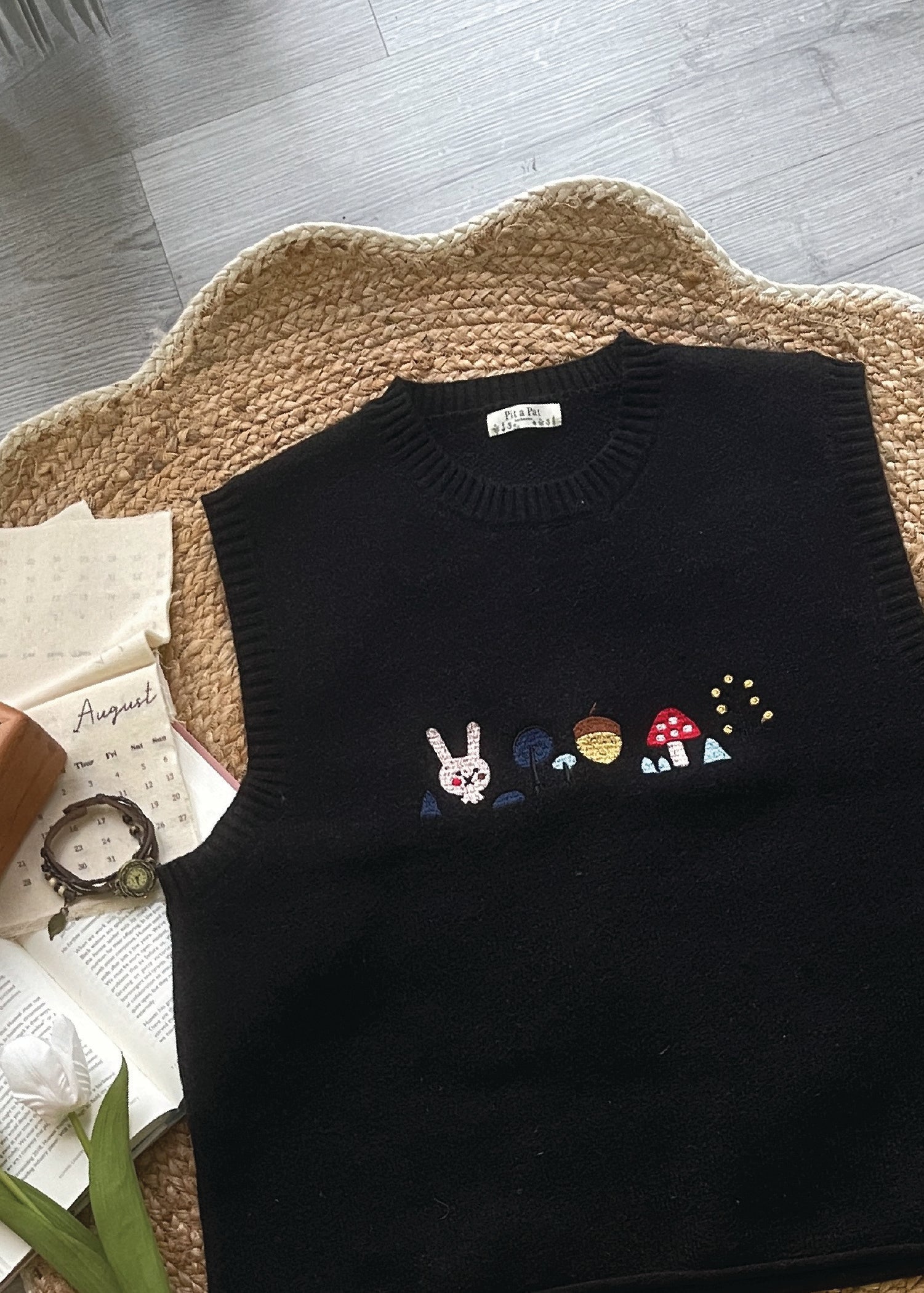 Pit a Pat Women’s Black Cottage Embroidered Knit Vest