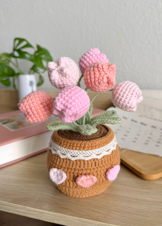 Handmade Crochet Tulip Plant – Everlasting Flower Decoration for Home & Office