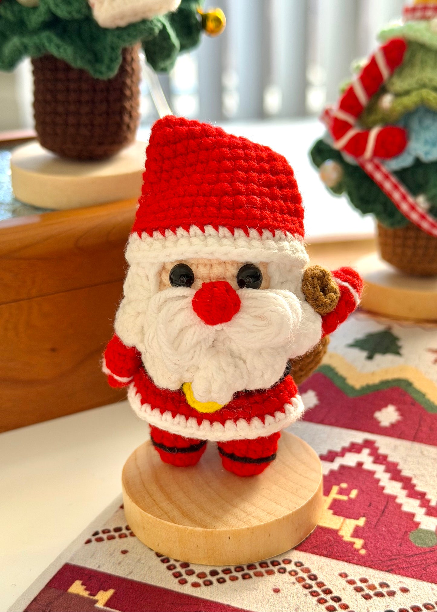 Crochet Santa & Christmas Tree