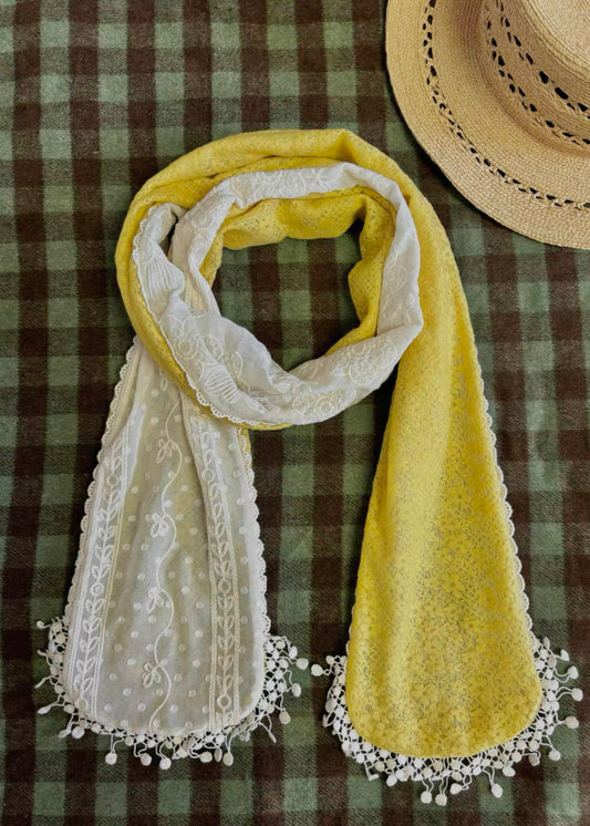 Double-Sided Lace Contrast Scarf