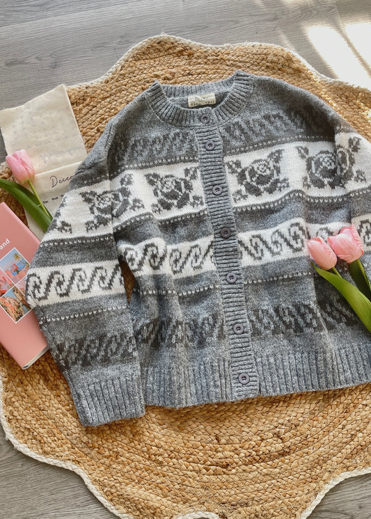 Gray and white patterned sweater 