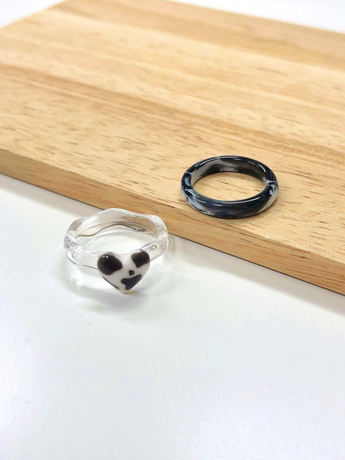 Black or White Ring