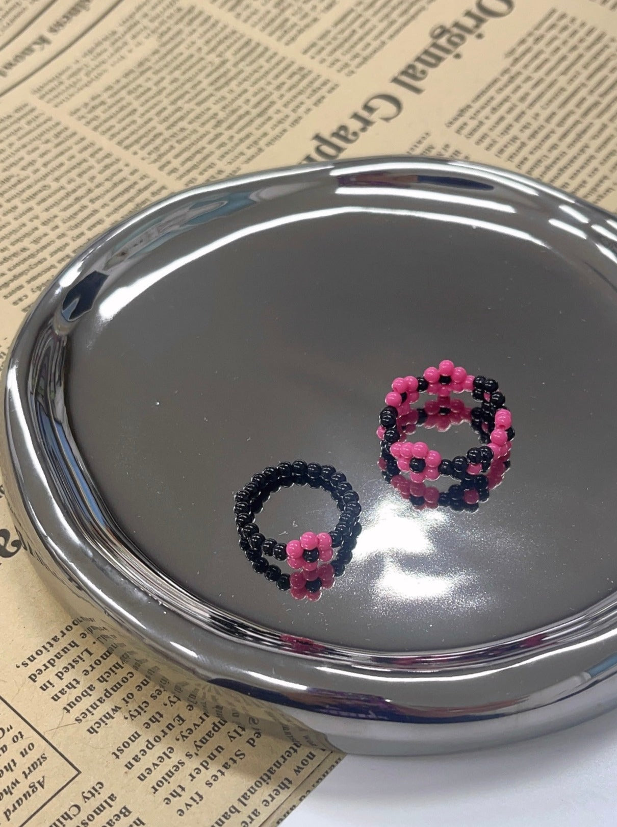 Black Pink Ring