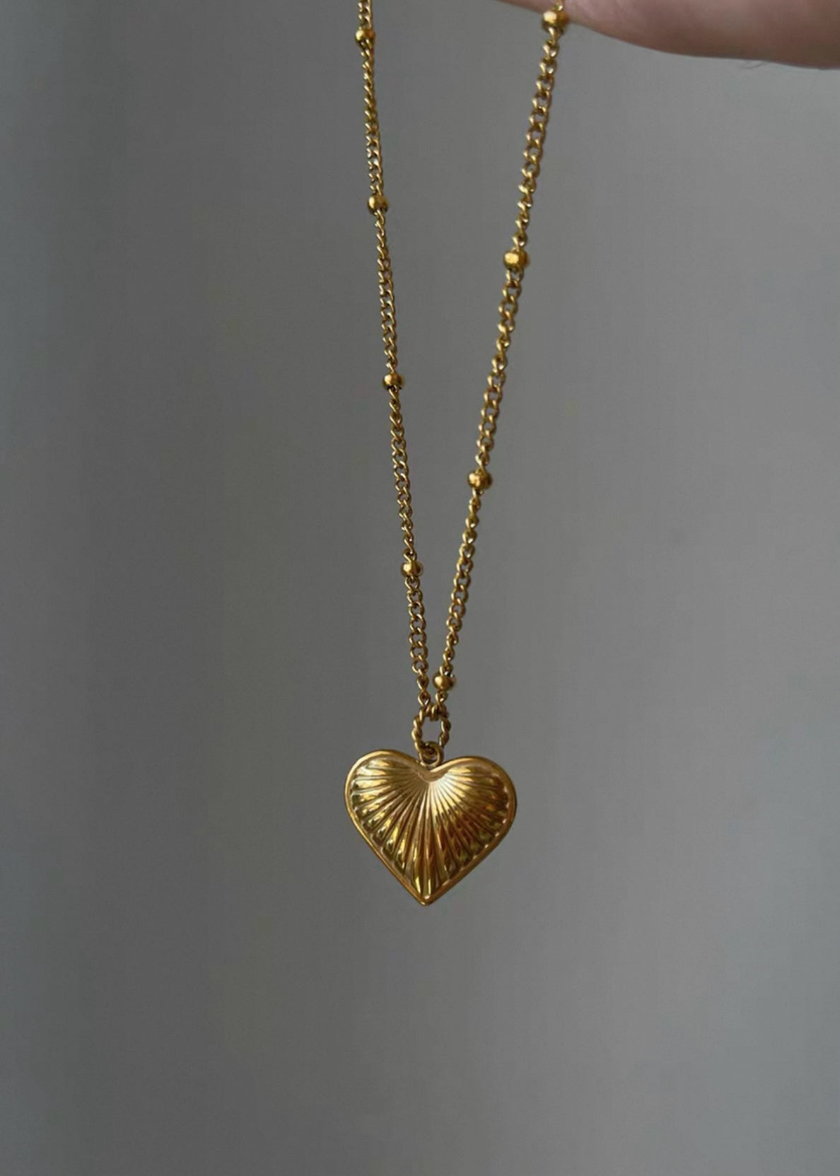 Pearl Drop & Heart Pendant Layered Necklace Set