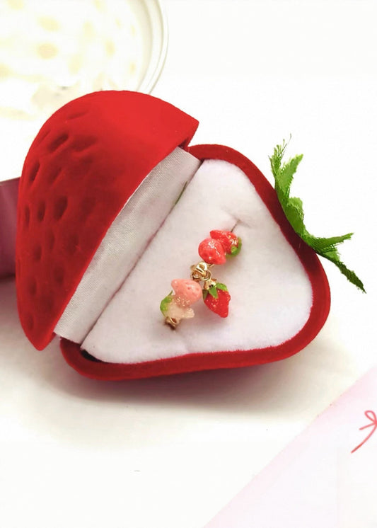 Strawberry Girl 3D Resin Ring – Cute Gold-Plated Strawberry Jewelry