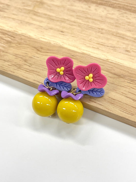 Sweet Floral Dangle Earrings